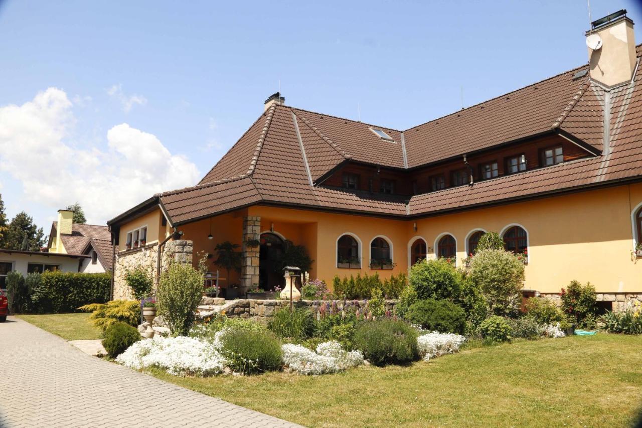 Apartman U Vagnera Dvůr Králové nad Labem Buitenkant foto