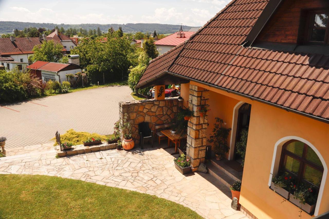 Apartman U Vagnera Dvůr Králové nad Labem Buitenkant foto
